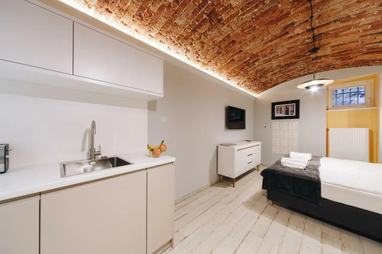 M1 Main Square Studio Krakow Apartment